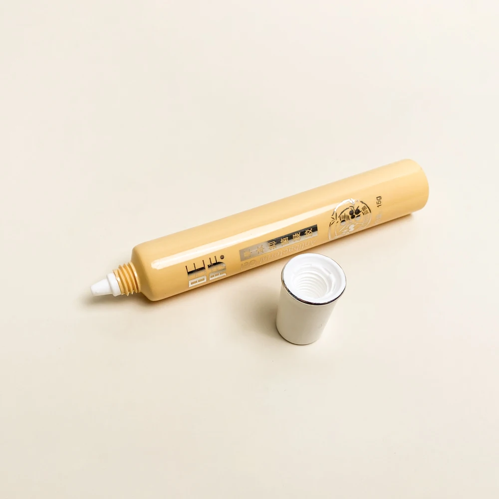 OEM/ODM Sharp Mouth Ointment Tube Cosmetics Packaging Long Mouth Spray Nozzle Tube Customized Factory Price in China