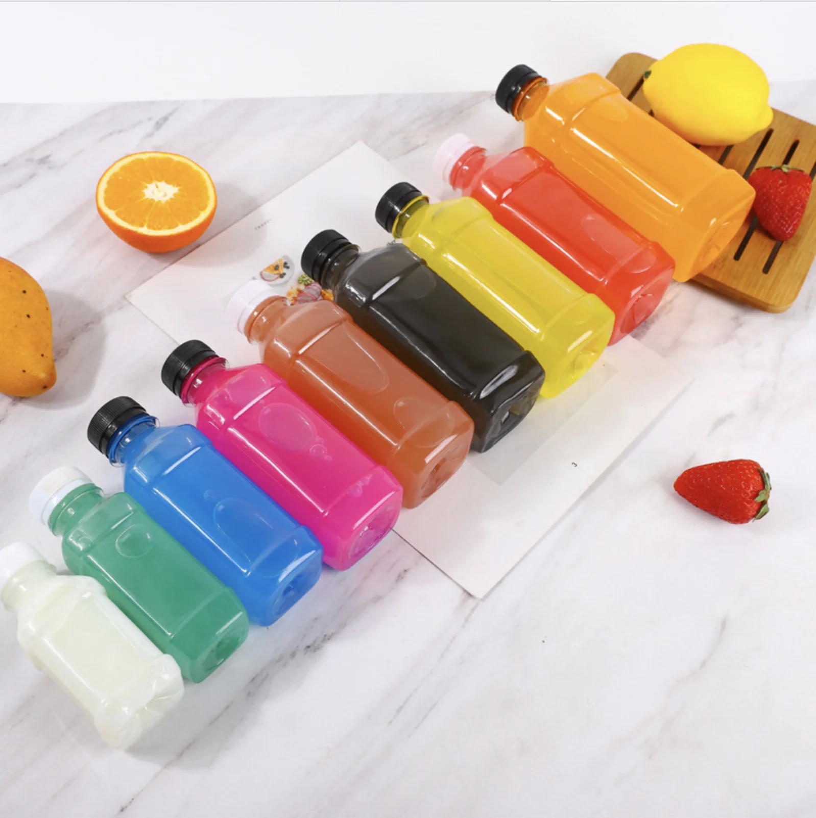 32 OZ 16 OZ 12 OZ 8 OZ Clear Plastic Beverage Bottle Juicer Containers with Screw Lids