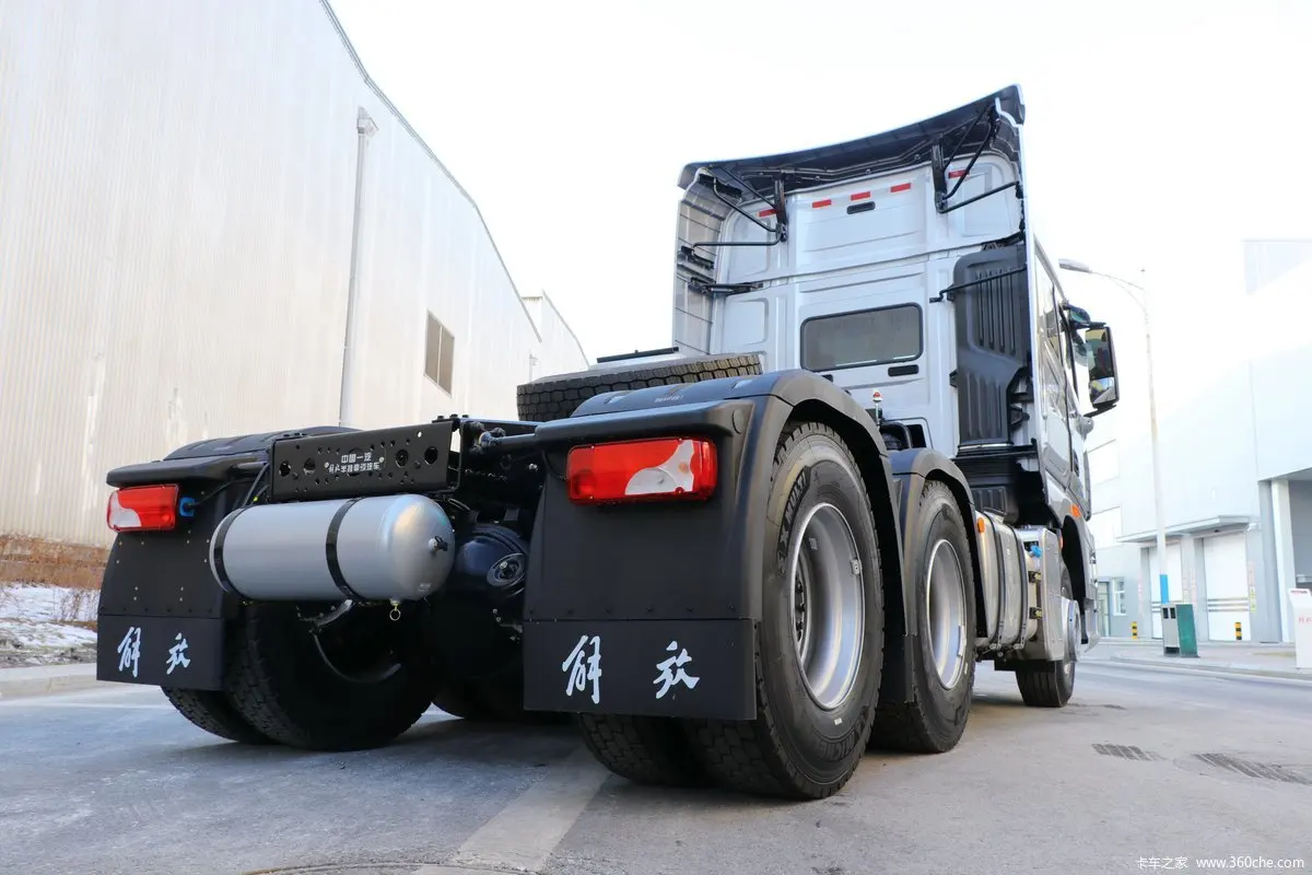 Заводская цена Китай FAW Jiefang J7 6x4 Подержанные тракторы грузовик