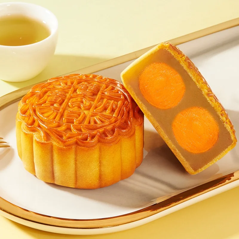 Guangzhou Restaurant Famous Brand China Traditional Snack Food White Lotus Seed Paste Filling With Double Egg Yolks Mooncake