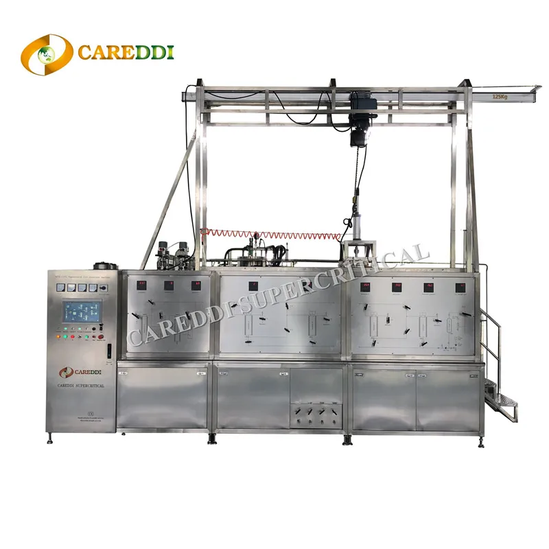 120L (30Lx4) industrial scale to separate the valuable ingredients from the raw biomass material supercritical fluid extractor
