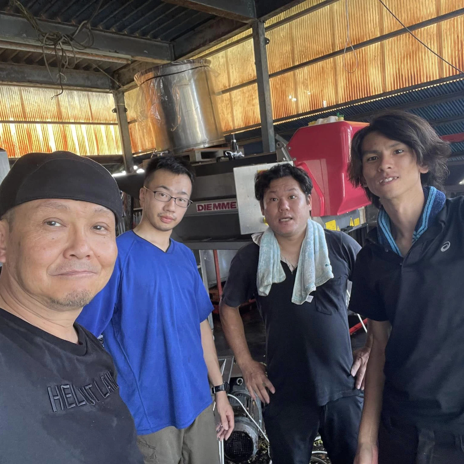 Diamond blended sparkling label price sweet white wine for wholesale