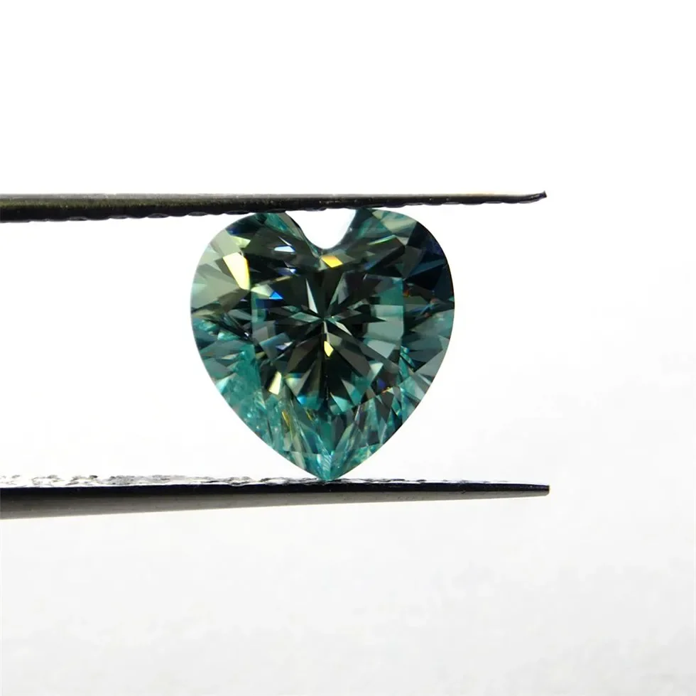 HQ GEMS 4x4mm To 13x13mm Green color Moissanite heart Brilliant cut Sic material similar to diamond For Jewelry