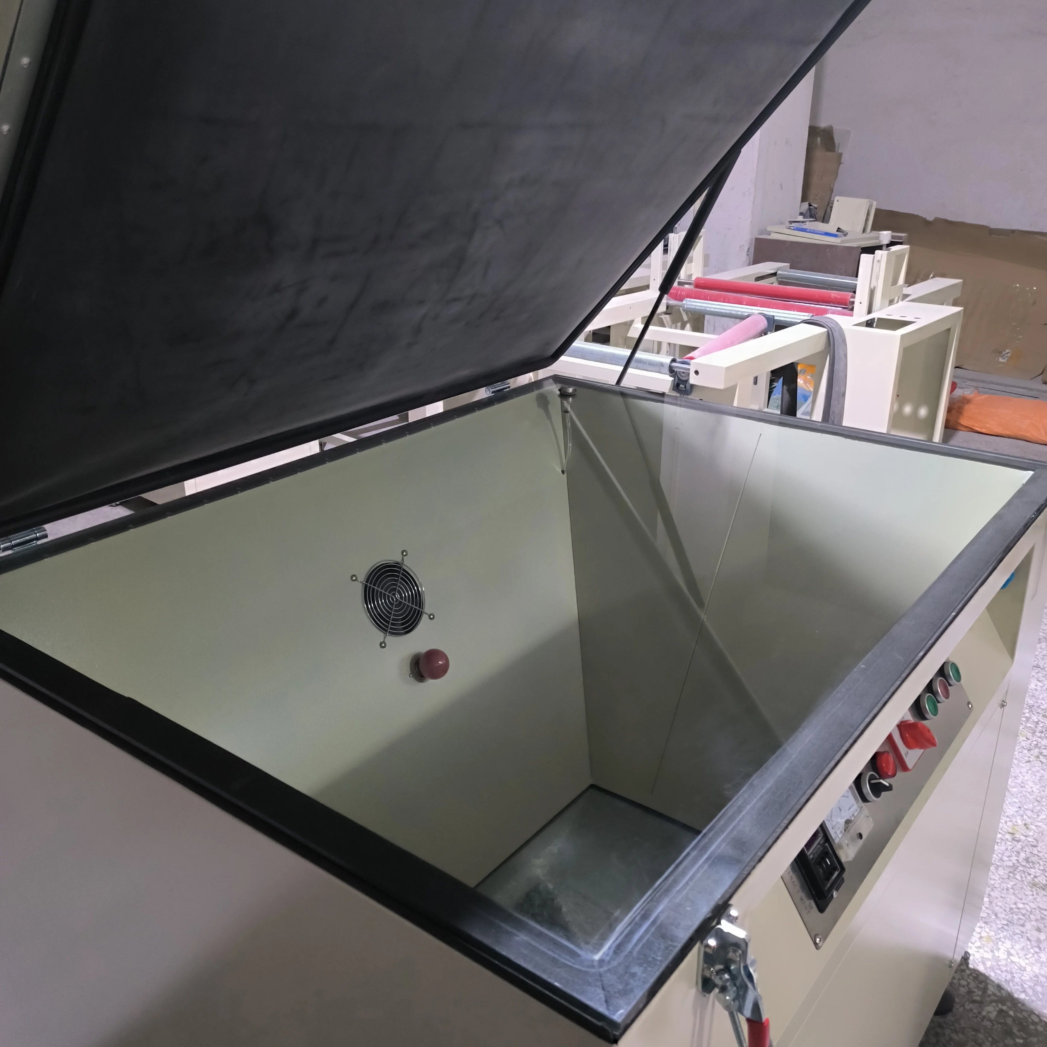 High-precision steel plate making machine Automatic silk screen printing flexo plate exposure machine for silk screen frame
