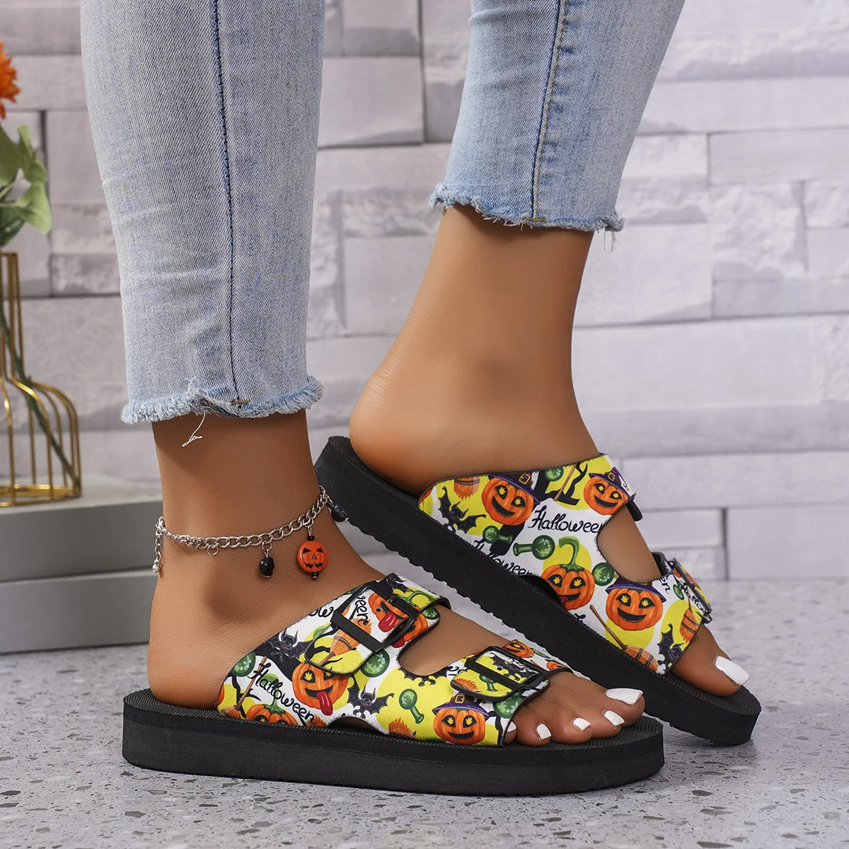 New large size anti slip outdoor slippers female double buckle Sandals Women Fashion EVA Outdoor Slides