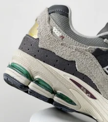 Top Quality Brand Box 2002R Women Sneakers Walking Style Shoes Men Sports
