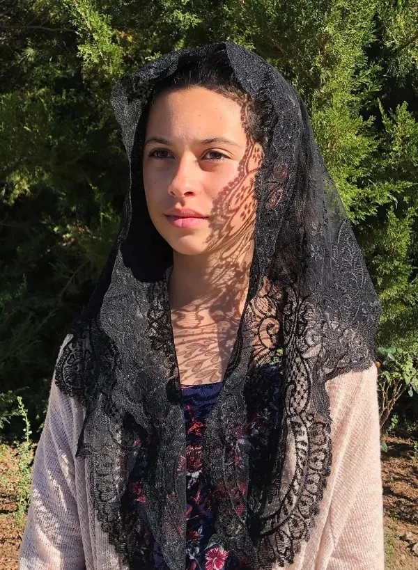 Embroidery Lace Chapel Shawl Triangular Mantilla Muslin Women Head Covering Prayer Catholic Church Veil