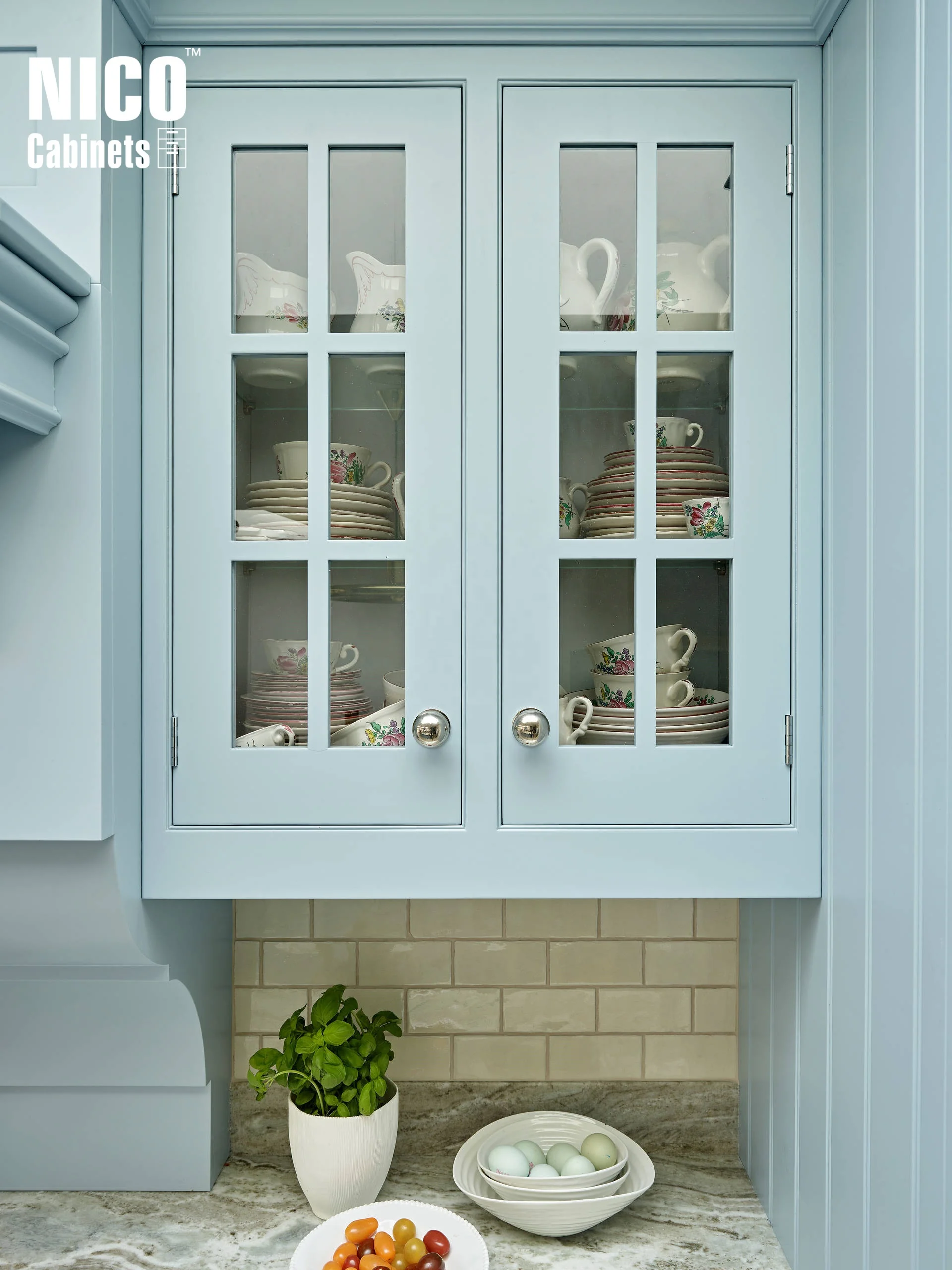 NICOCABINET Georgian Style Renovation Hampton Matt Blue Kitchen With Aurora Fantasy Granite Countertop
