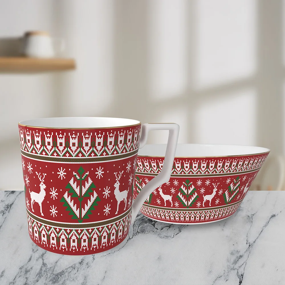 Wholesale Porcelain Tea Party Dishes Bone China Ceramic Dinner Set Christmas Gift Decor Red Plates Dinnerware Set With Gold Rim