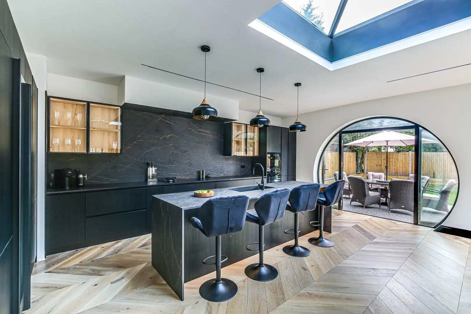 Bradford Color Chevron Hardwood Flooring Fishbone Oak Engineered Wood Parquet Floor