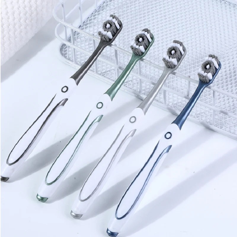 2021 hot sales travel toothbrush can customized in soft toothbrush