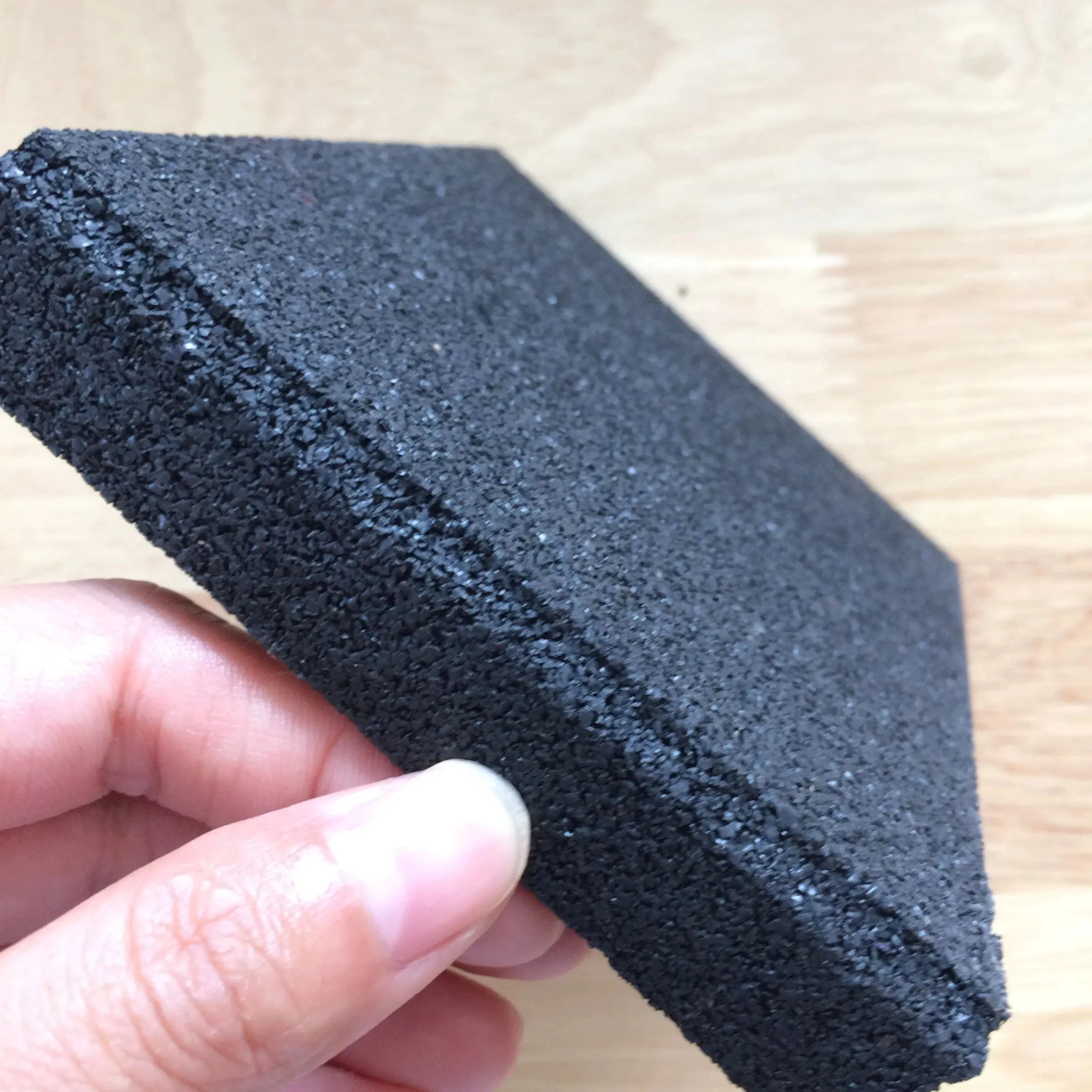 Wear and skid resistance playground rubber mat Shock absorption and pressure resistance fire resistant rubber mat