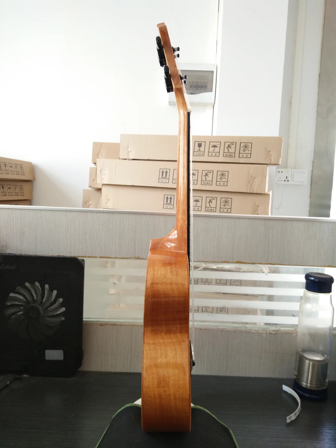 23 Inch Ukulele Concert Wooden Musical Instrument Tiger Texture Mahogany Ukulele