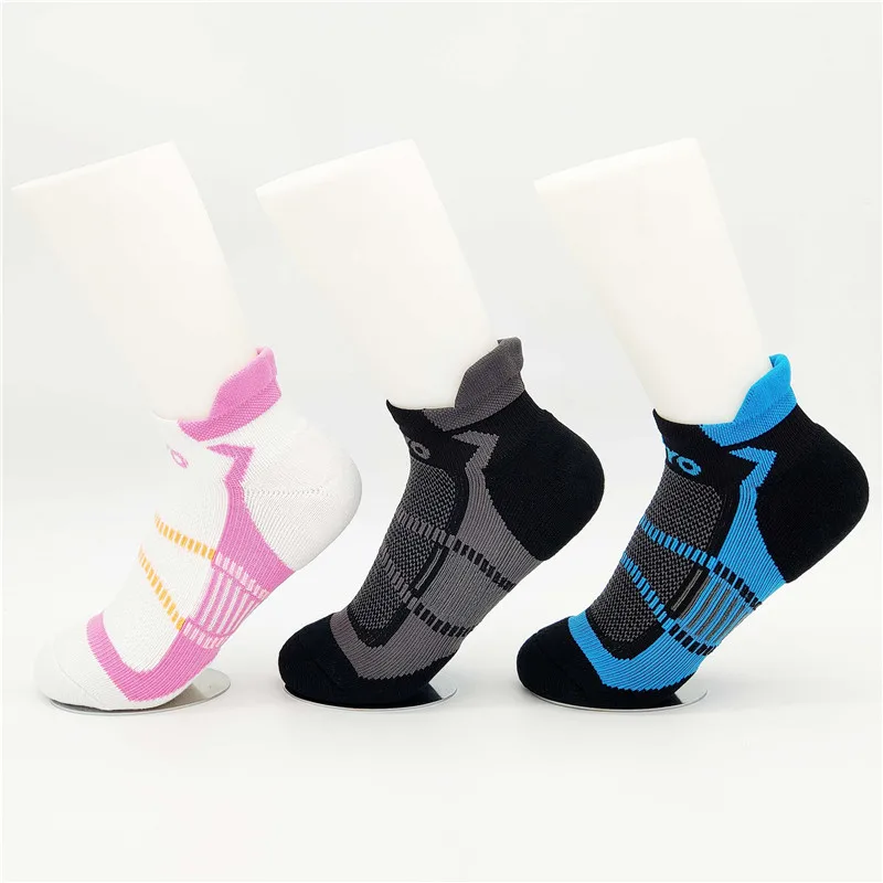 
Breathable Uinsex Treeking Ankle Socks Cool Athletic Socks Custom For Women 