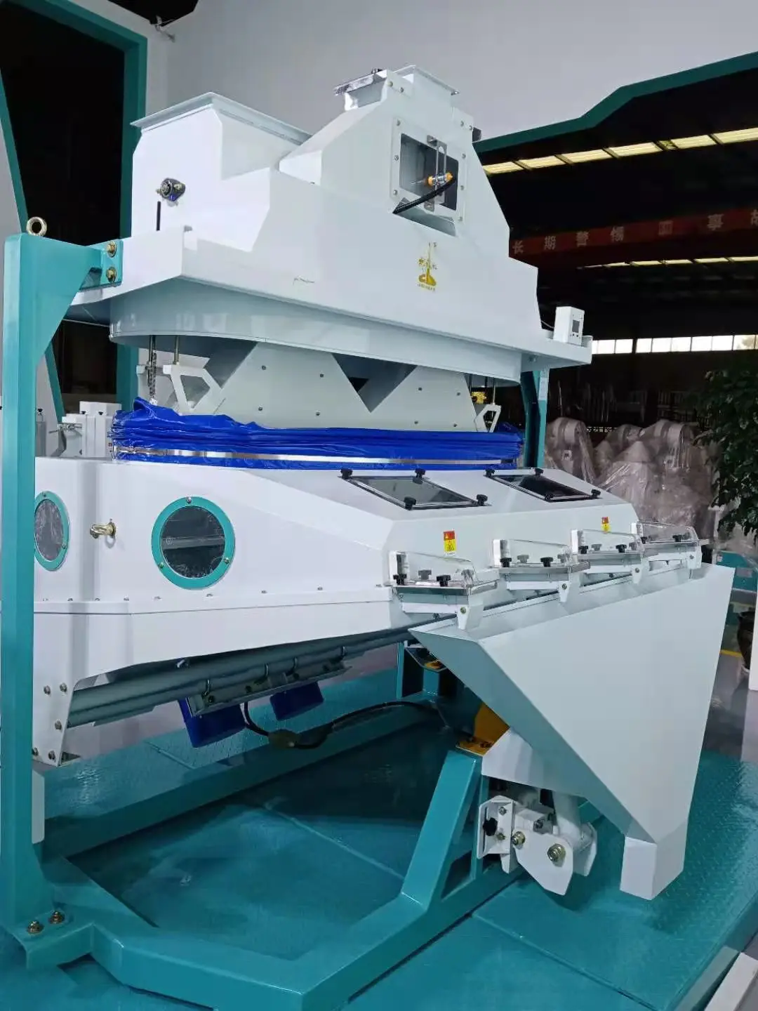 Factory Wholesale Rice Processing Machine TQSX200 Suction-type Vibratory Paddy Destoner