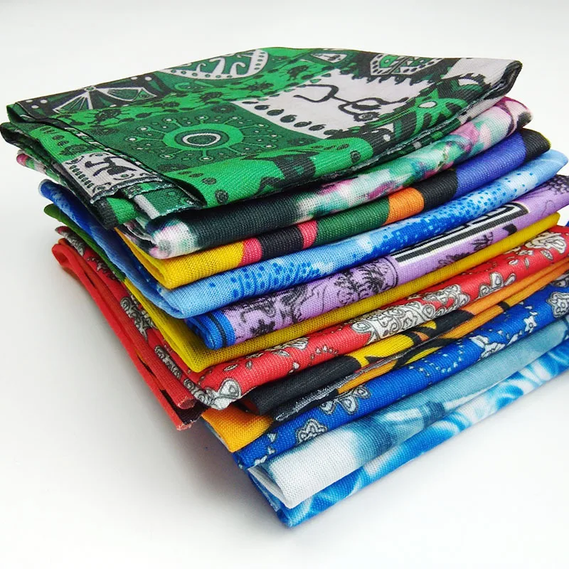 Cheap Wholesale Multifunctional Seamless Tubular Bandanas Skull Design Headwear Neck Gaiter Face Tube Custom Bandana