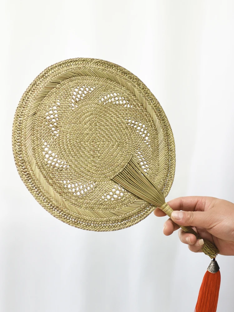 Handwoven Grass Fan Straw Summer Home Decoration Cool in Stock Promotional Gift Wall Art