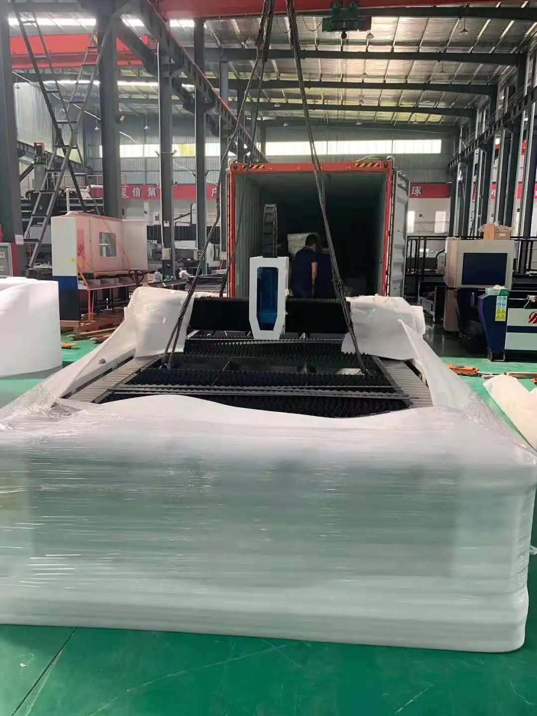 AUTO stainless steel laser cutting machine with high quality for sale