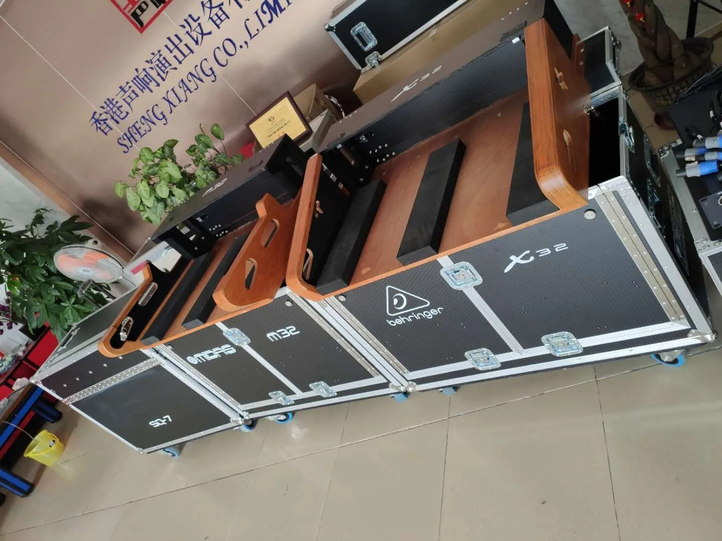 DJ Mixer Flight Road Case For Midas M32 Mixer