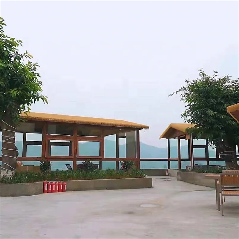 Factory Wholesale 160 mm Well-adapted Soft Plastic Straw Carpet Roofing Material Rolls PE Artificial Thatch