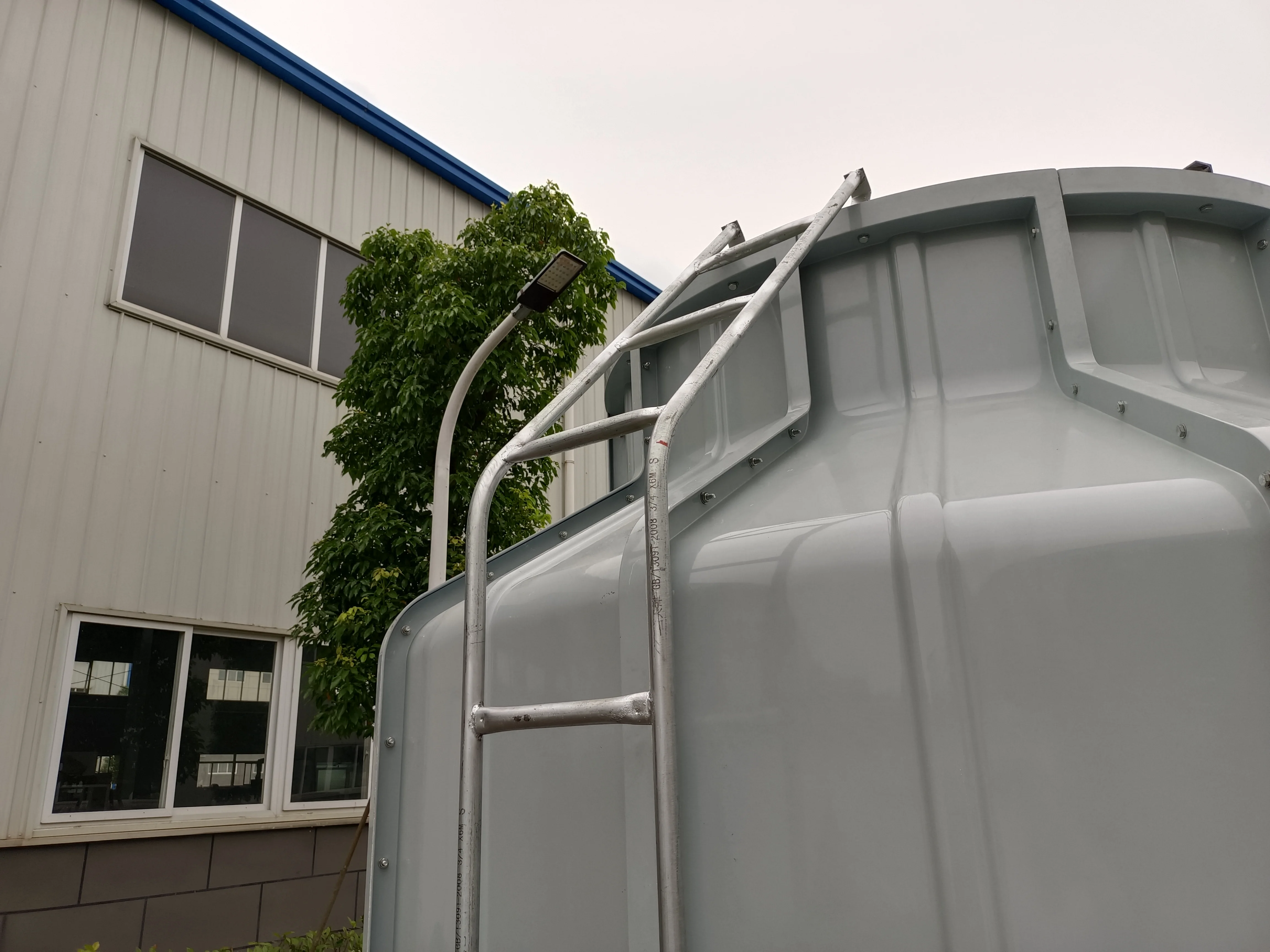 Industrial Round Type PVC Filling Low Noise Counter Flow FRP Water Cooling Tower