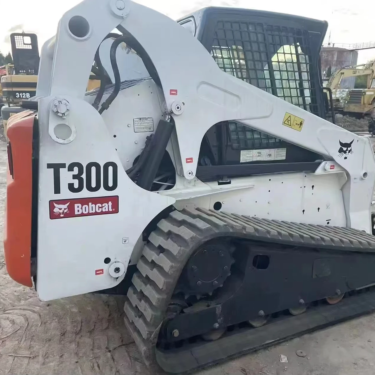 Hot Selling Used Bobcat T300 Original Skid Steer Track Loader