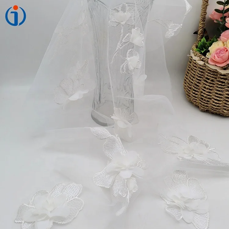 Factory Sale Polyester White Color Tulle Mesh 3D Flower Individual Embroidered Fabric for Bridal Dress