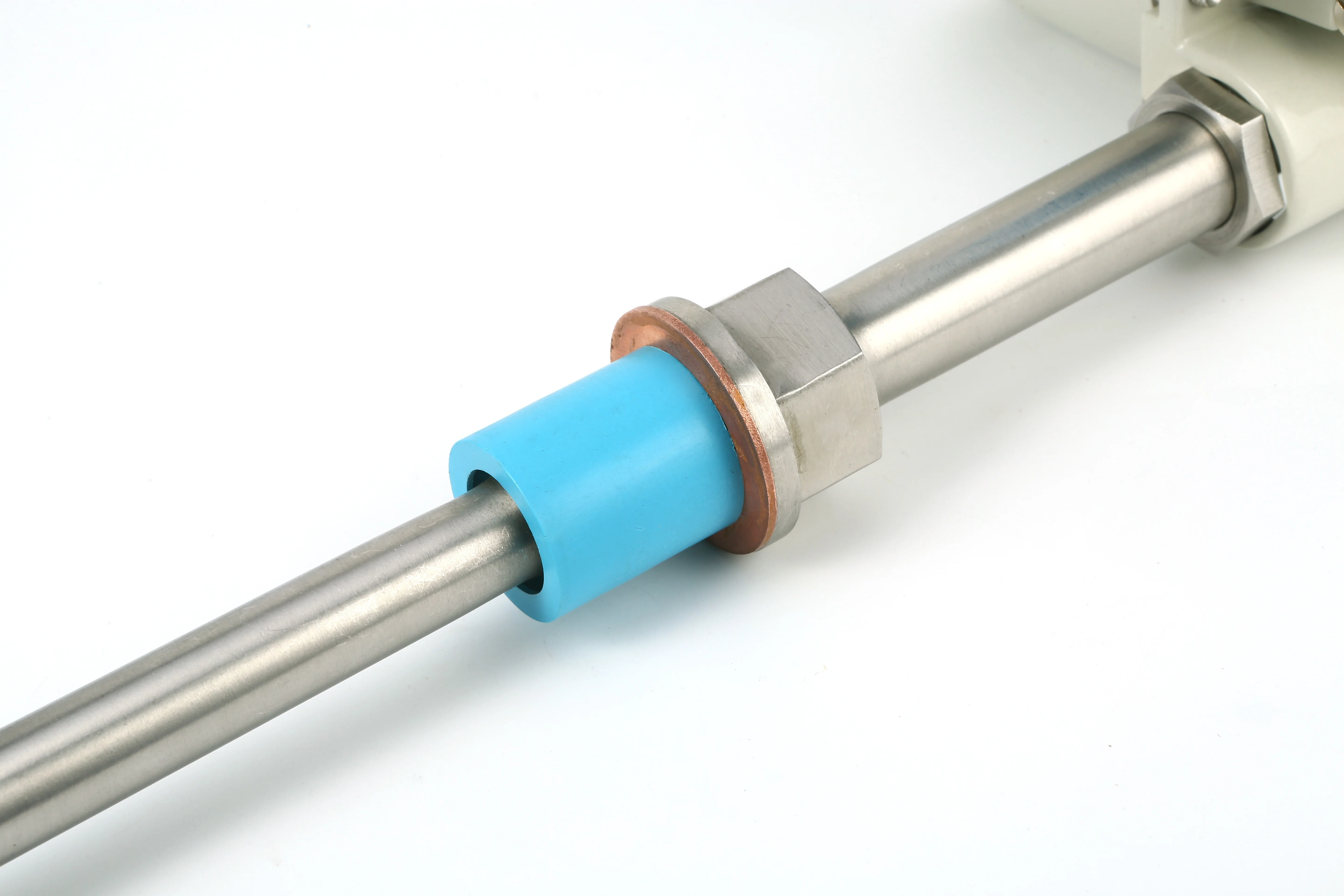 Output signal 4 ~ 20mA  two-wire system temperature transmitter