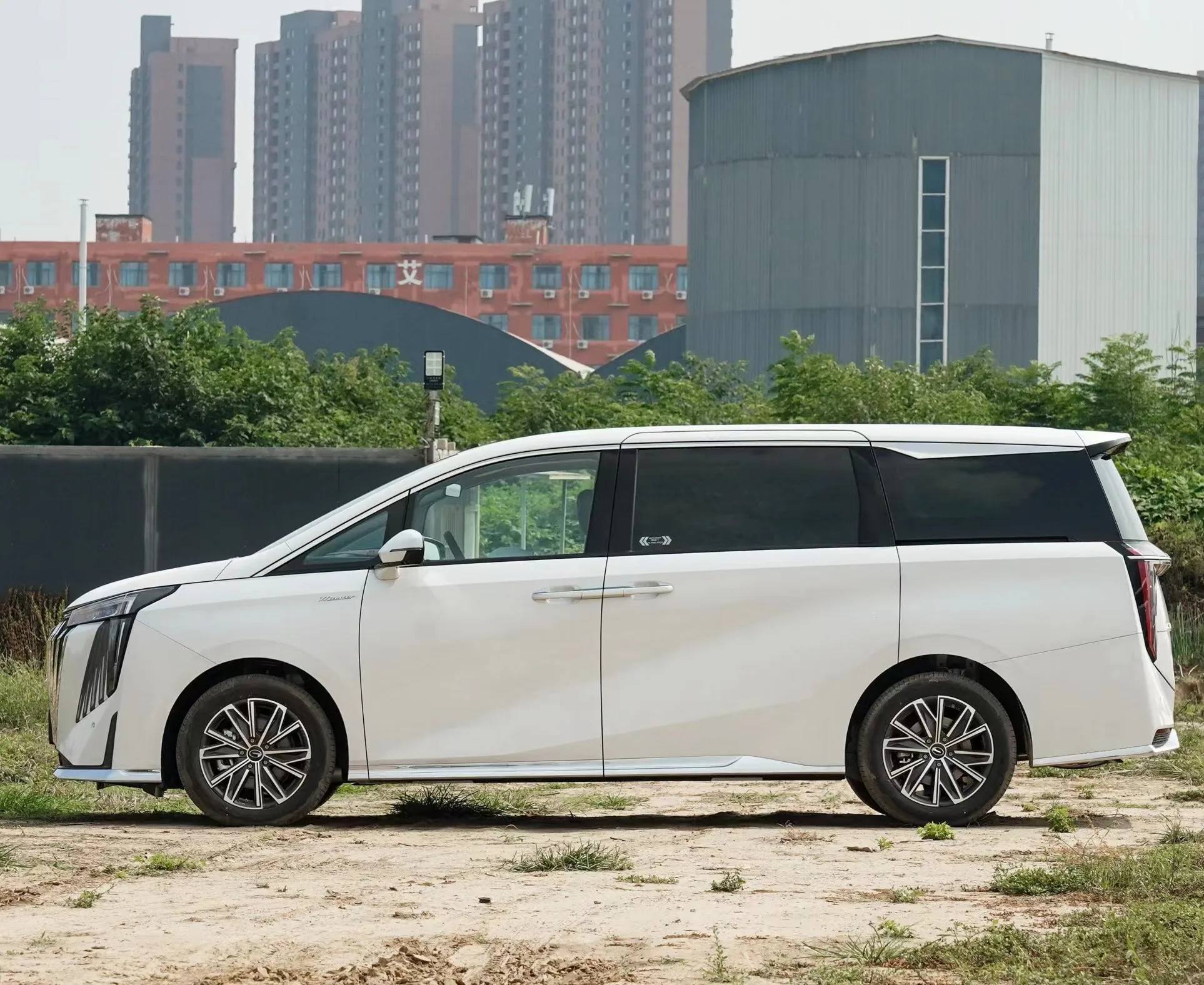 GAC Trumpchi нового поколения большой мощности MPV M8 мастер внедорожник