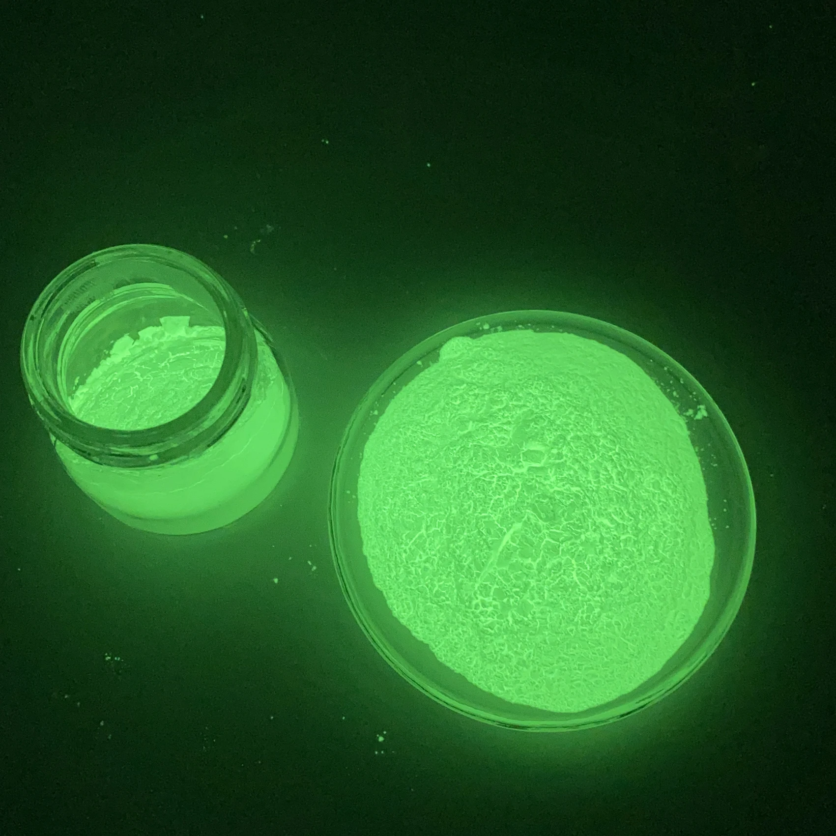 ISO9001 Certified Fast Absorbing Light Glow in the Dark Strontium Phosphor Powder with Light Glow Resin Pigment