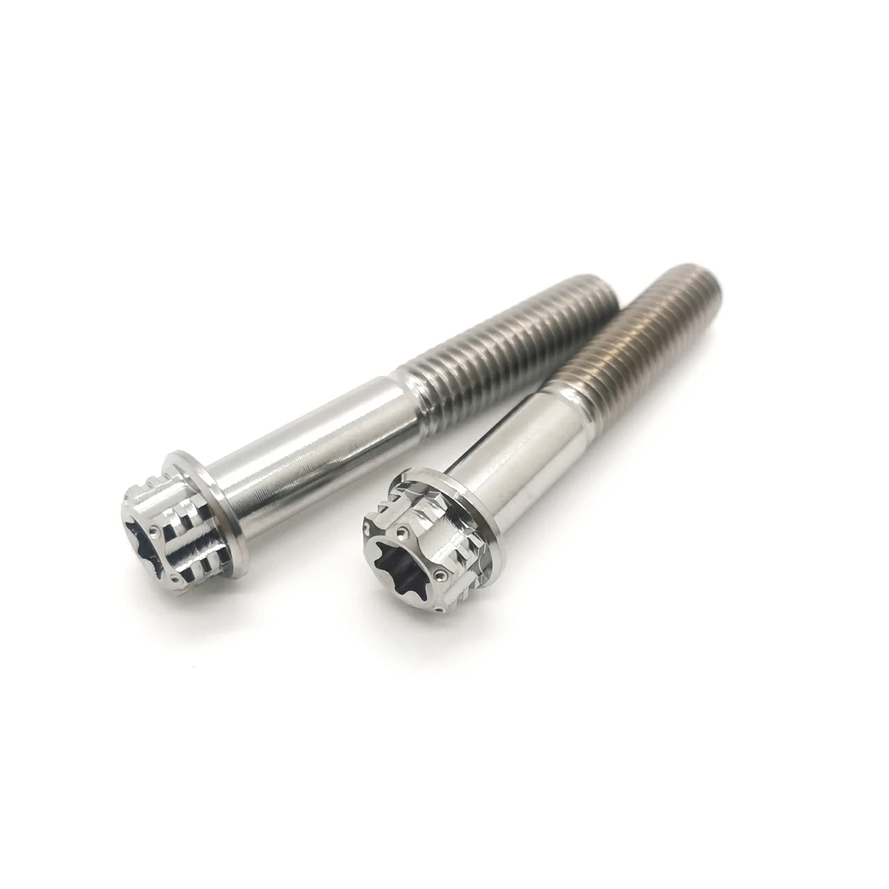 Поставка из Китая титановый болт M5 M6 M7 M8 M10 torx фланцевые мотоциклетные гоночные винты для мотоцикла