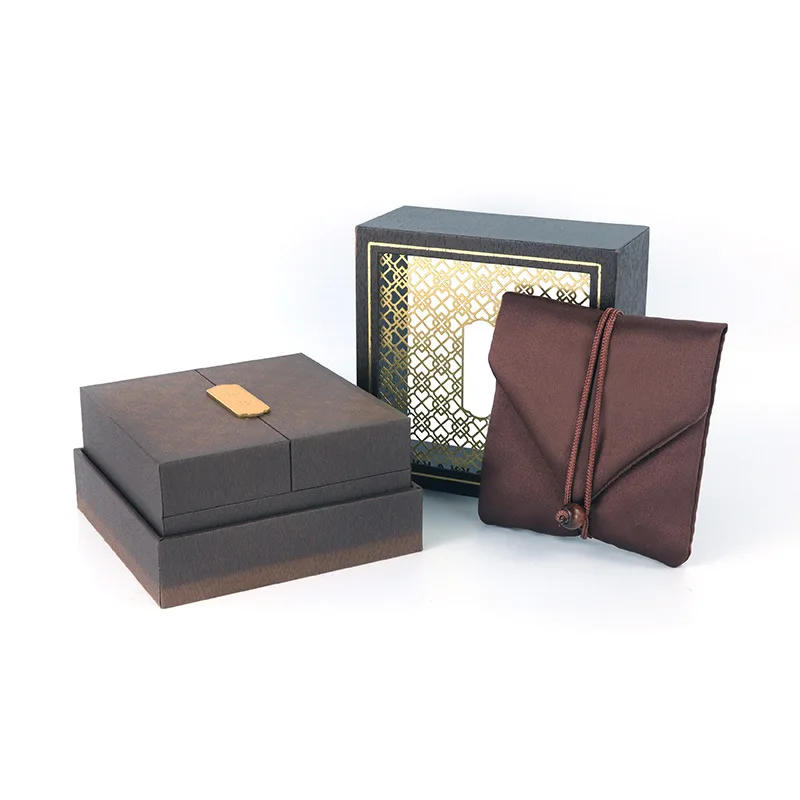 Factory Wholesale Inheritance Ancient Method Gold Bracelet Box Laser Hollow Jade Packaging Box Flannel Bag Jewelry Box