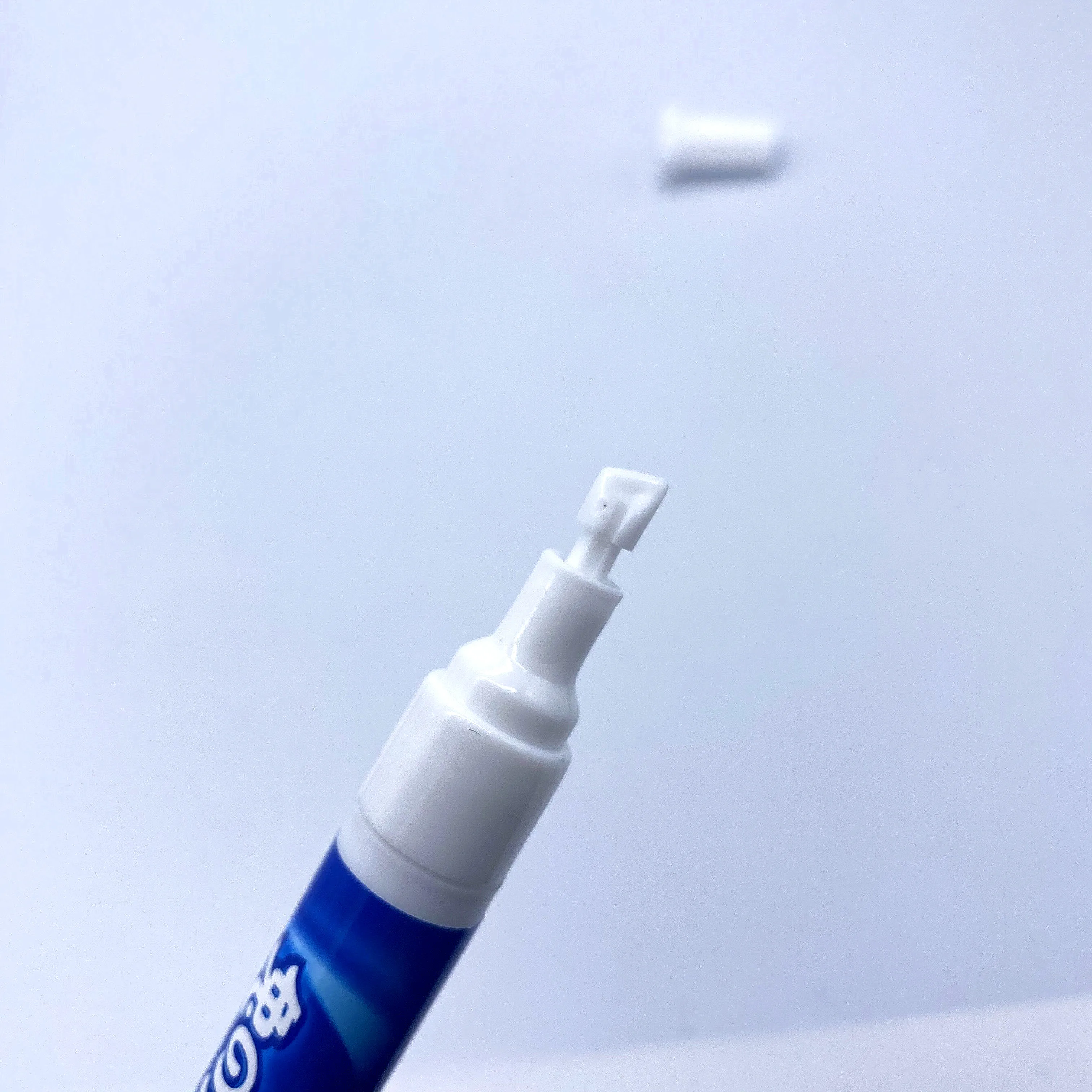 2022 China wholesale stain remover pen best selling natural non-toxic Decontamination Cleaner Erase Scouring pen Household clean