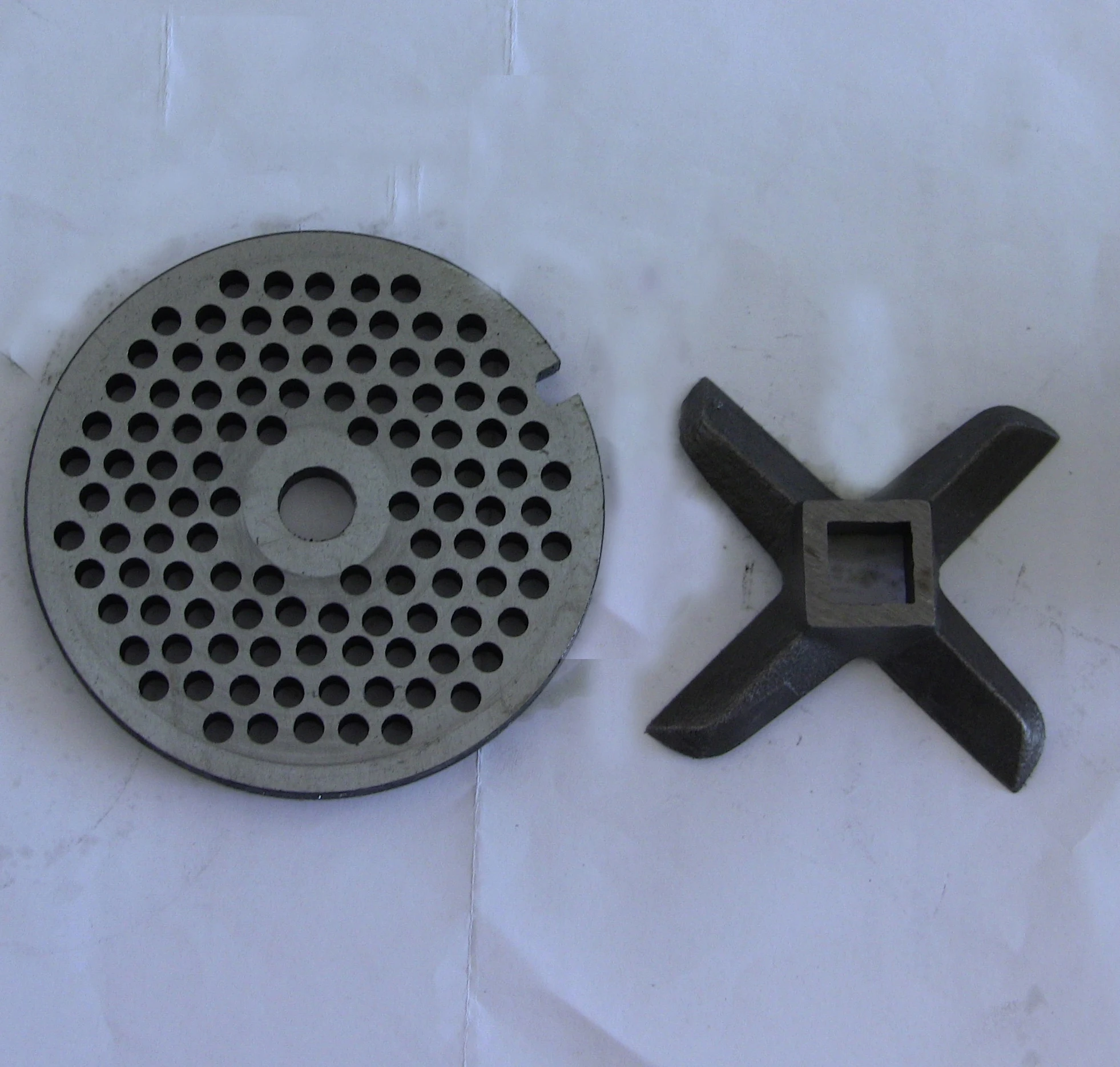 Professional hand using in kitchen and industrial of No.32 Meat  Grinder