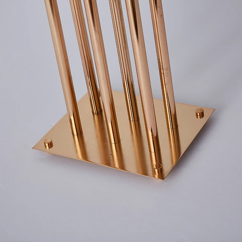 Zhuoyun Wholesale Price 6 Arms Wedding Decoration Table Centerpiece Gold Metal Candle Holder