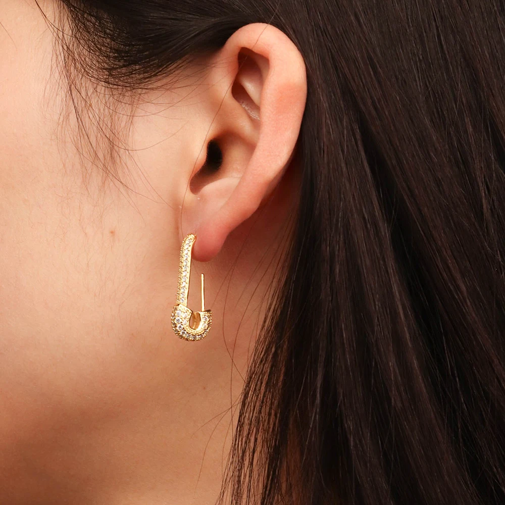 Chris April fashion 925 sterling silver 18k gold plated safety Micro-embedded zircon Pin-shaped earrings