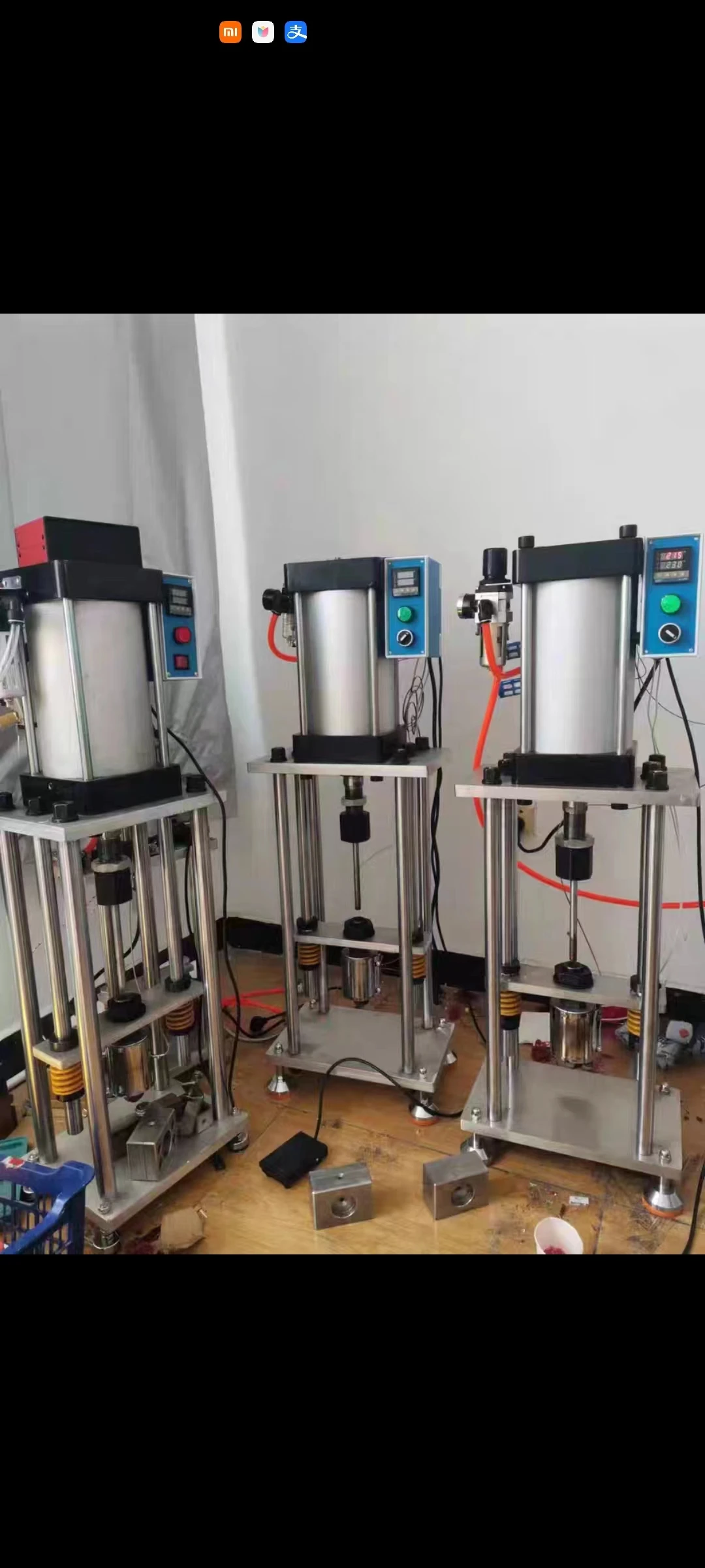 Air pressure Type Small Vertical Thermoplastics Injection Molding Machine