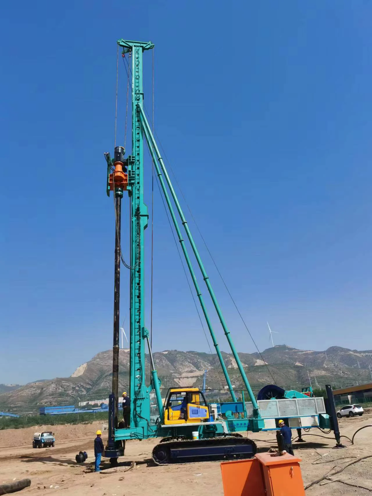 Building materials machinery ground screw small hydraulic static pile driver price