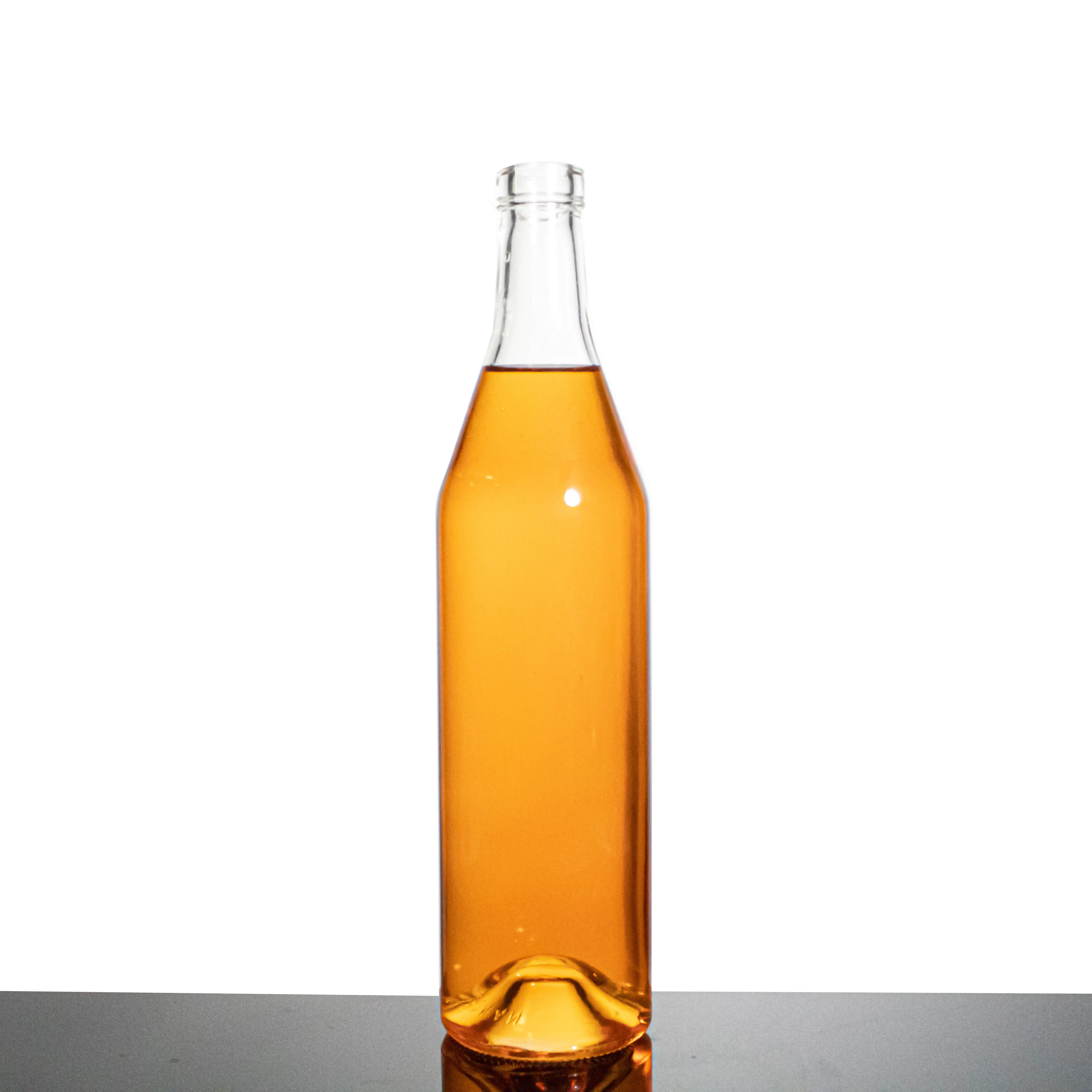 Explosive New Products 700ml Custom Logo Empty Gin Vodka Tequila Rum Glass Flask Liquor Bottle