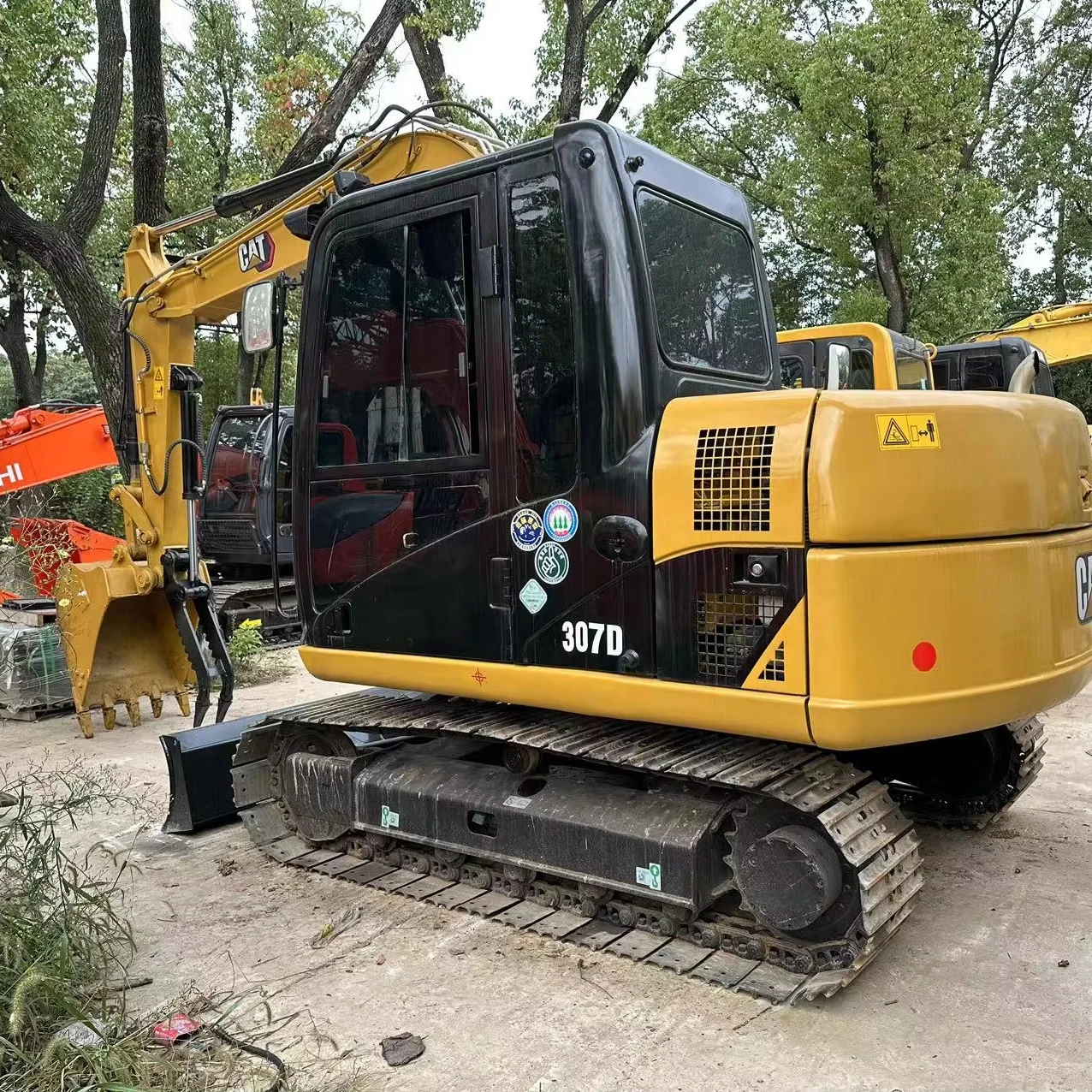 Хорошее качество оригинальный мини-экскаватор CAT 307D б/у экскаватор CAT307D 307E 307E2 7 тонн гусеничный распродажа