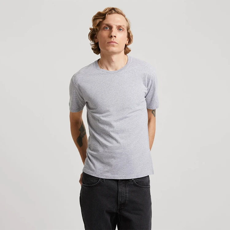 Slim Fit индивидуальный дизайн логотипа Мужская повседневная одежда футболка оптом пользовательский