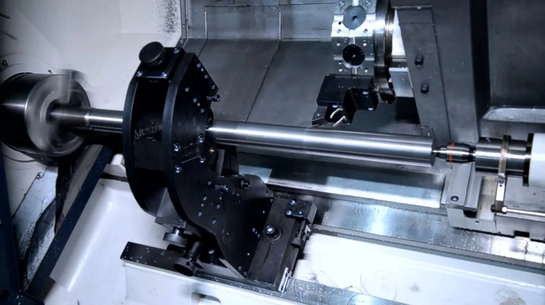 SIEMENS SYNTEC control system Metal torno RB-750M turning machine  display racks cnc lathe