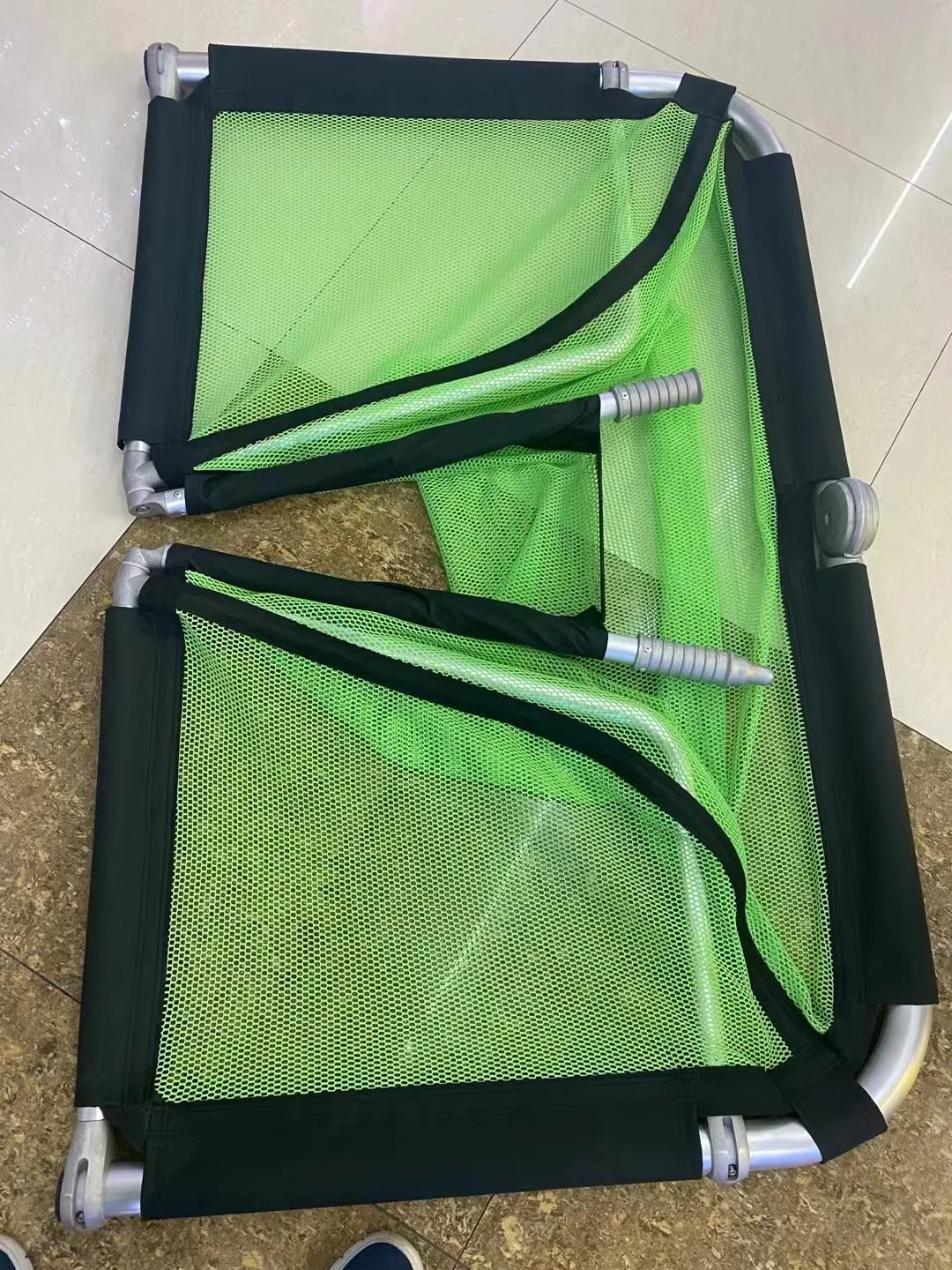 Portable Aluminium Football & Soccer Goalpost with Net for Backyard Courts Easy-to-Set-Up Goal Net Collapsible high quality goal