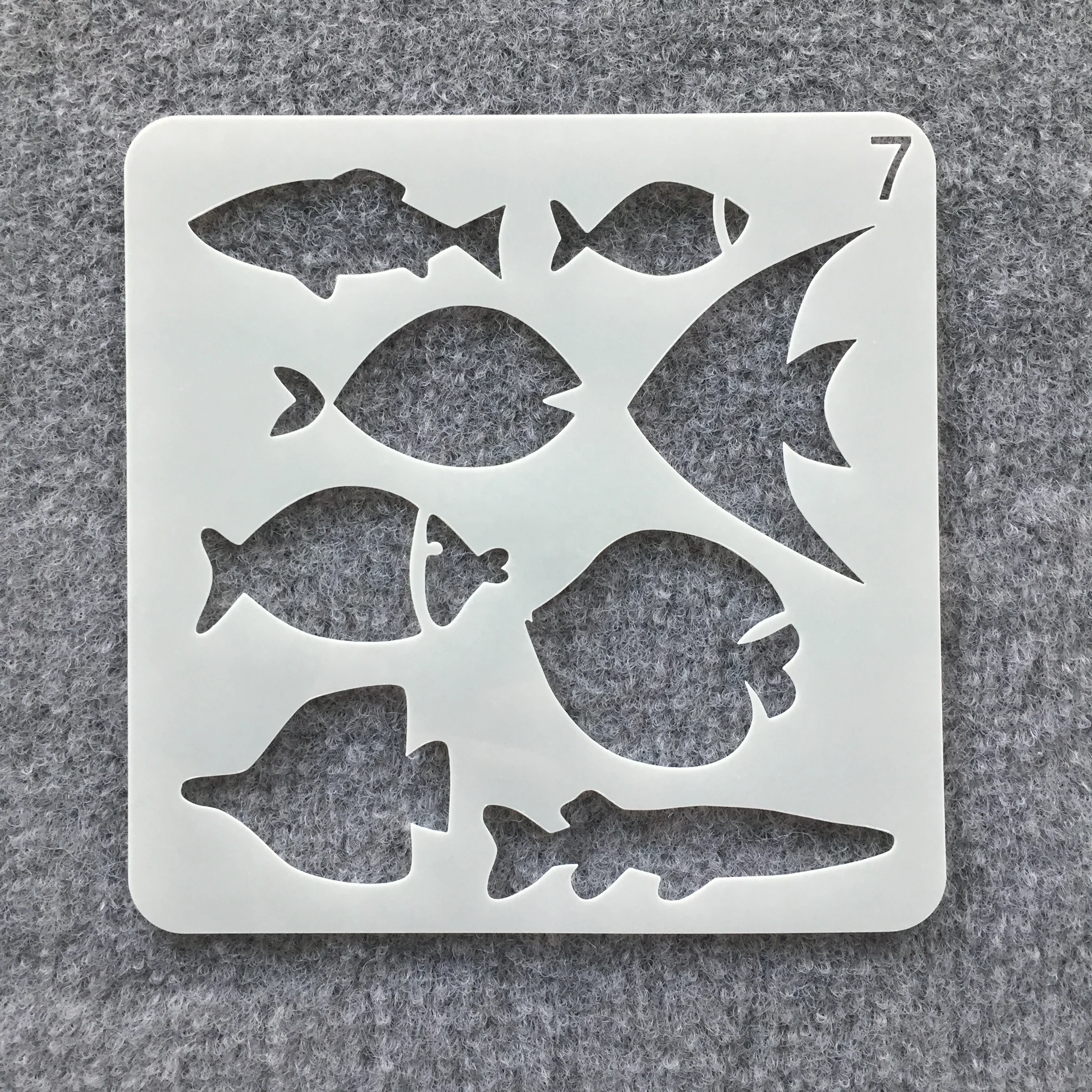 Custom Reusable Various Design Patterns Plastic Template and Wall Stencils for Painting Romantic Fashionable Item Style