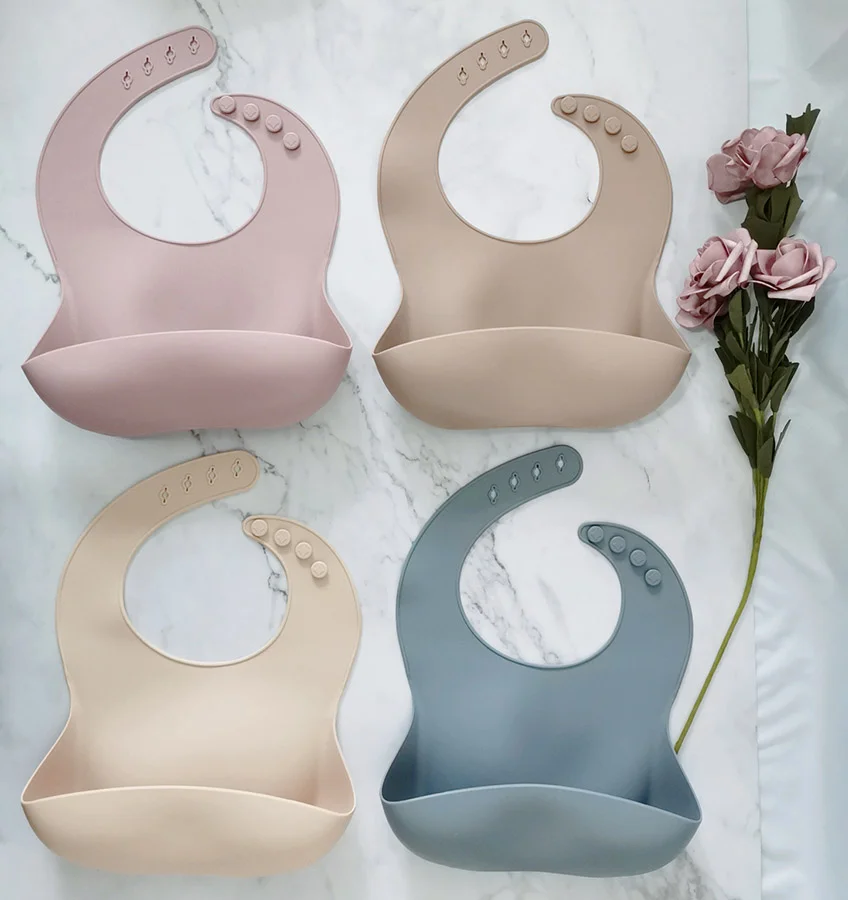 
Comfortable Toodler Bib Brown Eco friendly Silicone Bibs BPA Free 
