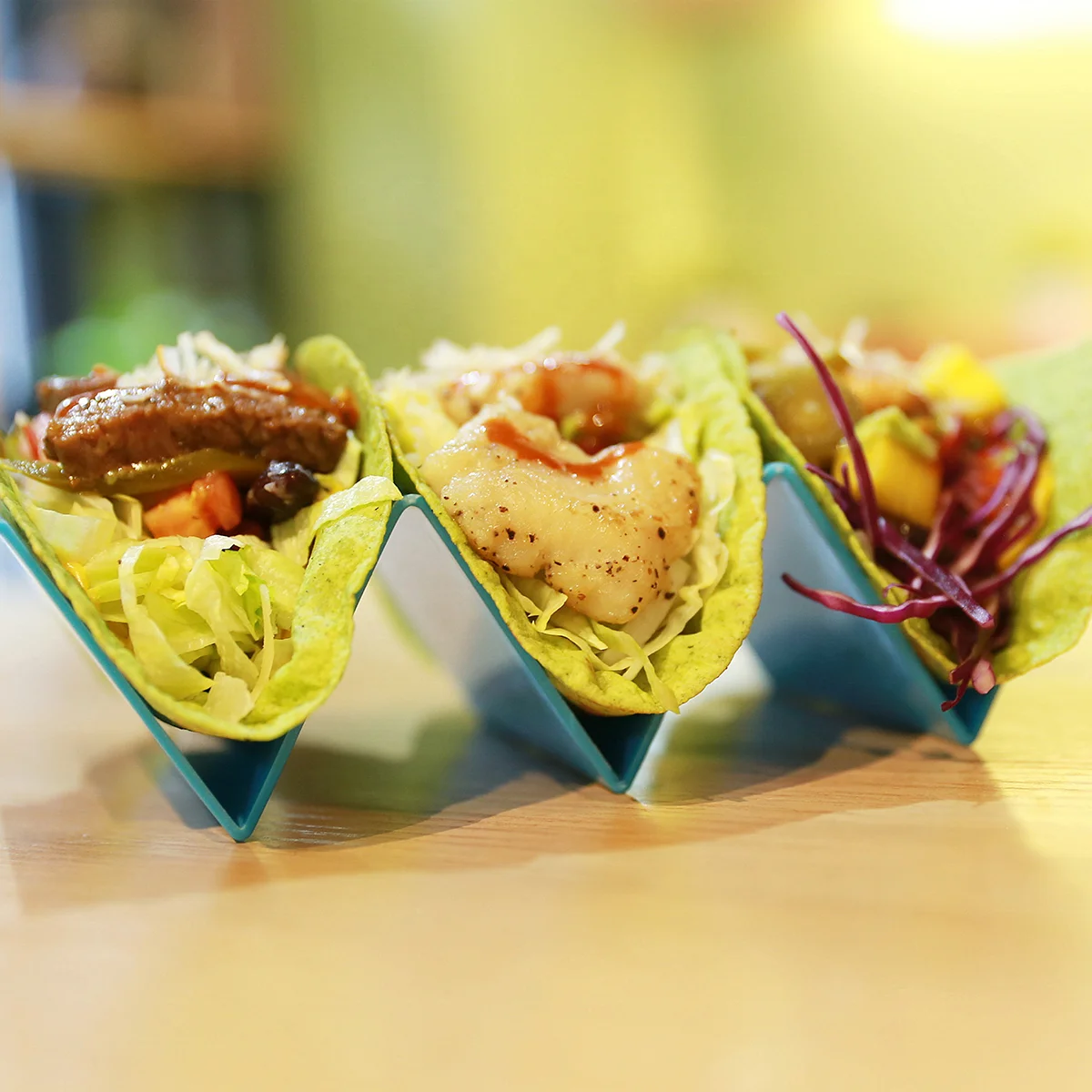 Dishwasher & Microwave Safe PP Health Material Taco Tray Plates Premium Taco Holder Plastic