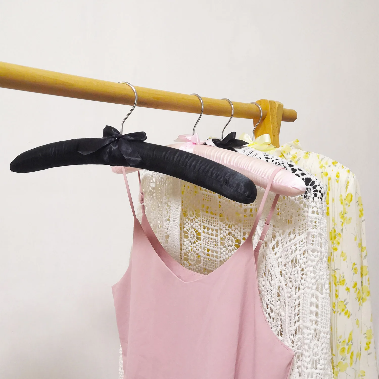 Satin Padded Clothes Hangers Satin Hangers for Women