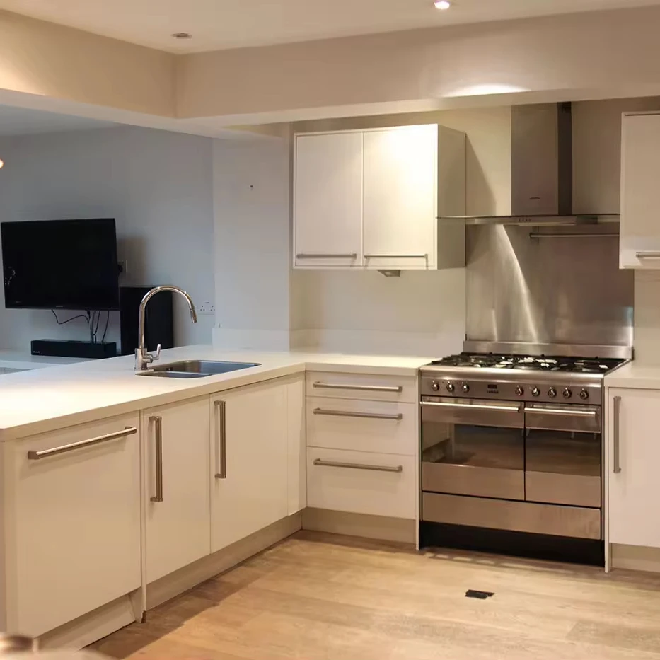 Free design U shape kitchen Europe white painted lower door kitchen cabinet with stainless steel knobs