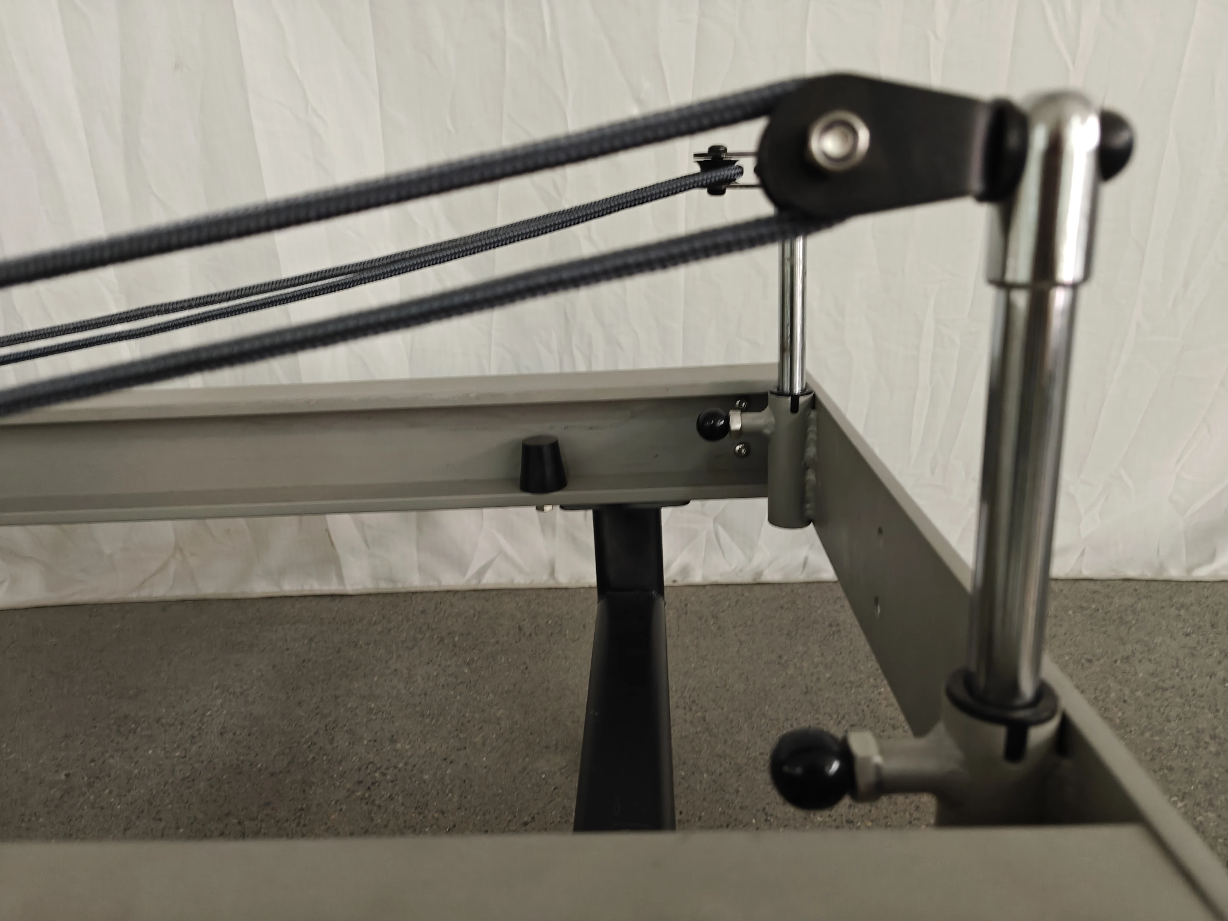 Top-End Professional Aluminum Pilates Reformer Core Bed Machine for Home Bodybuilding or Studio Training Exercise