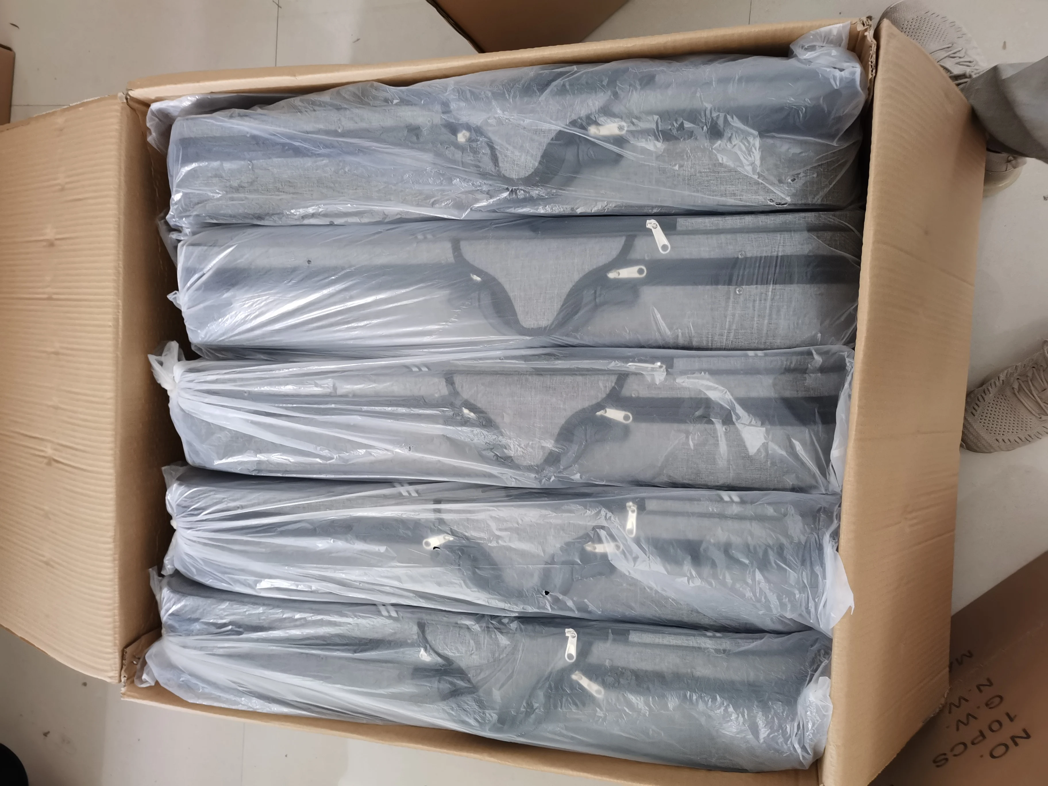 Wholesale Solid Wood Violino Chinese 4/4-1/4 Premium Beginner Violin Outfit with case and Bow(AVL235AH)